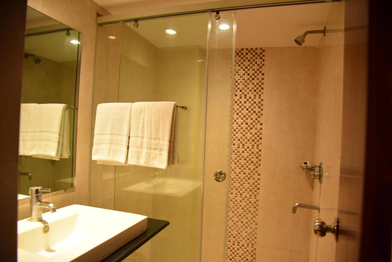 The Bhimas Residency Hotels 蒂鲁帕蒂 外观 照片